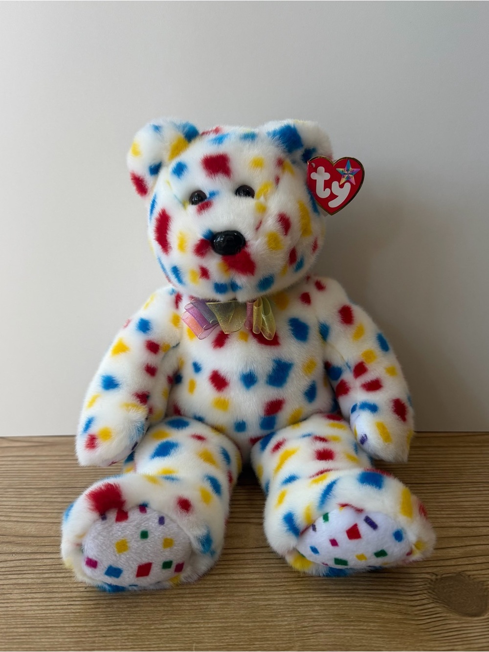 Ty Beanie Buddy Bear ‘Ty 2K’ White Yellow Red Blue Confetti Bear 1999